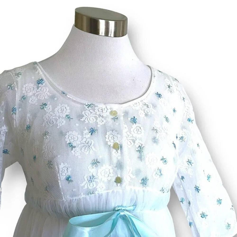 Vintage 1960s Miss Elaine Peignoir Set Sz P Petite White Blue Nylon Robe Gown
